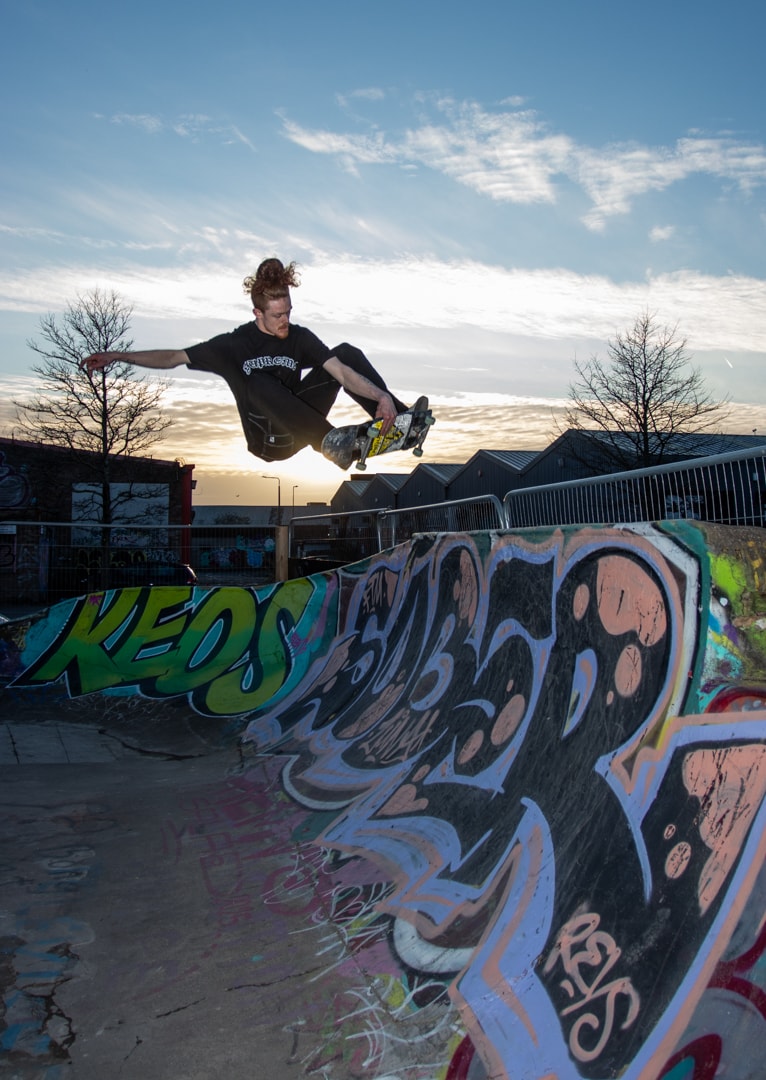 Long lens compression on a street run